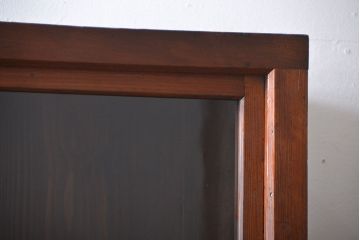 アンティーク家具　アンティーク　引き出し5杯付き大きな重ね引き戸収納棚