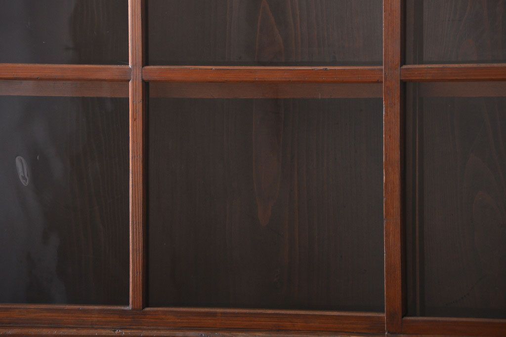 アンティーク家具　アンティーク　引き出し5杯付き大きな重ね引き戸収納棚