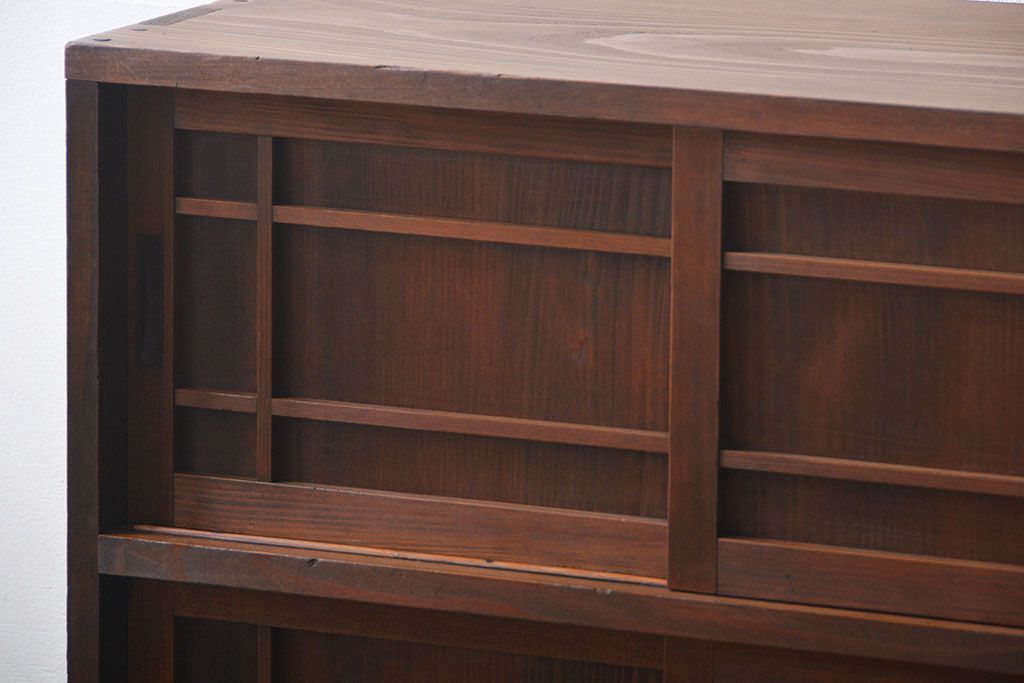 レトロ家具　昭和レトロ　引き出し2杯付き引き戸収納棚