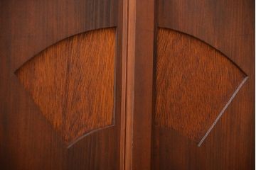 レトロ家具　昭和レトロ　引き出し2杯付き引き戸収納棚