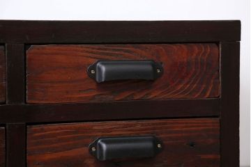 アンティーク家具　古民具・骨董　シンプルで味わい深い12杯小引き出し