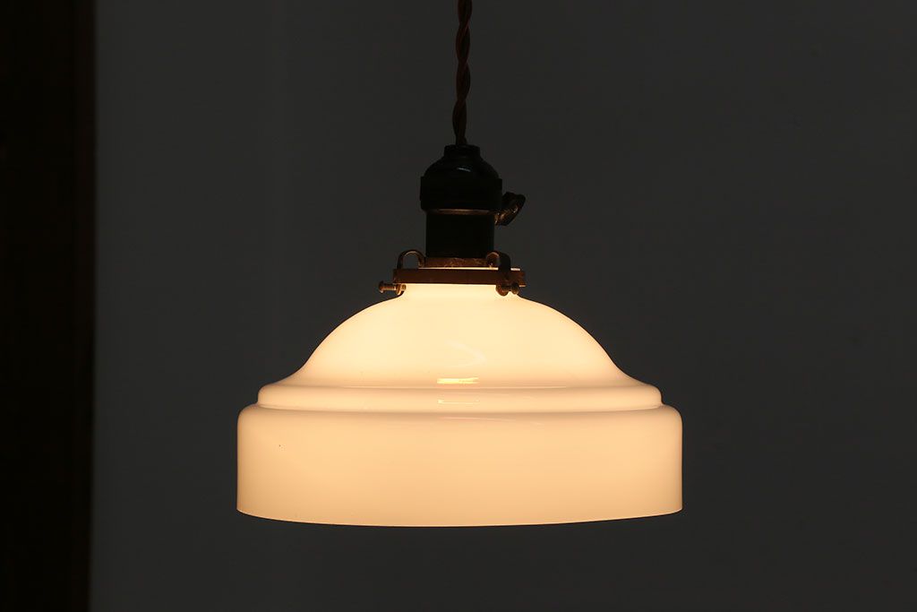 昭和レトロ　シンプルでお洒落な電笠