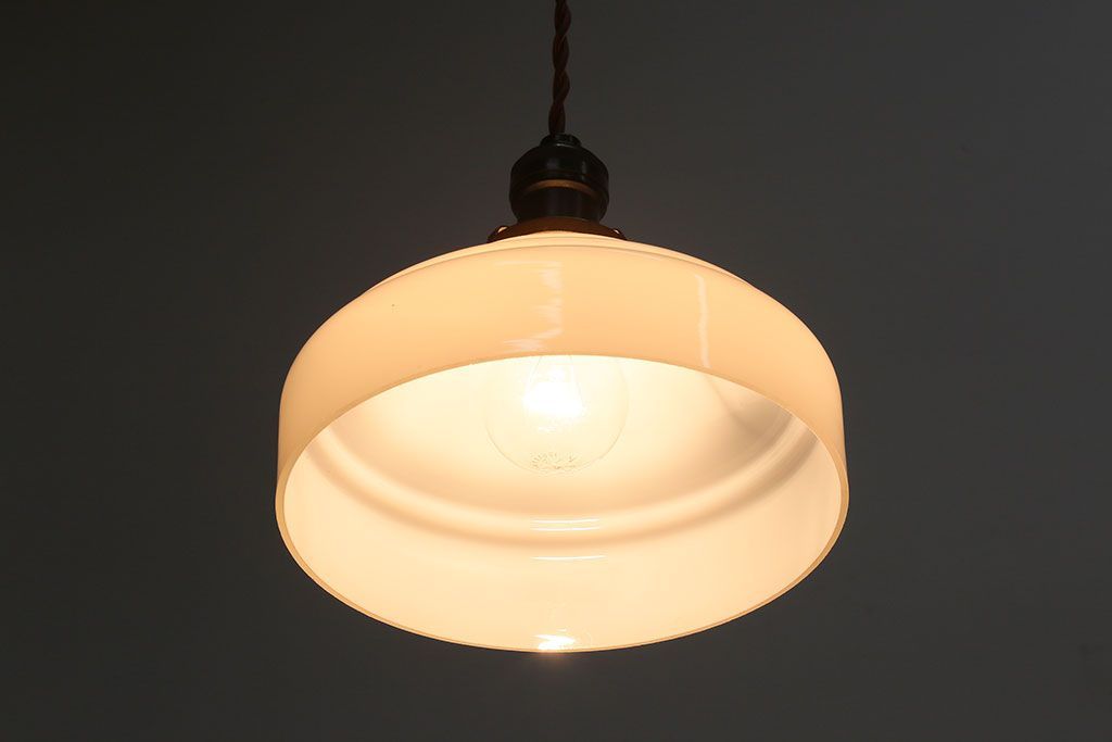 昭和レトロ　シンプルでお洒落な電笠