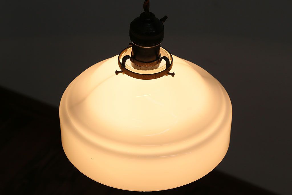 昭和レトロ　シンプルでお洒落な電笠