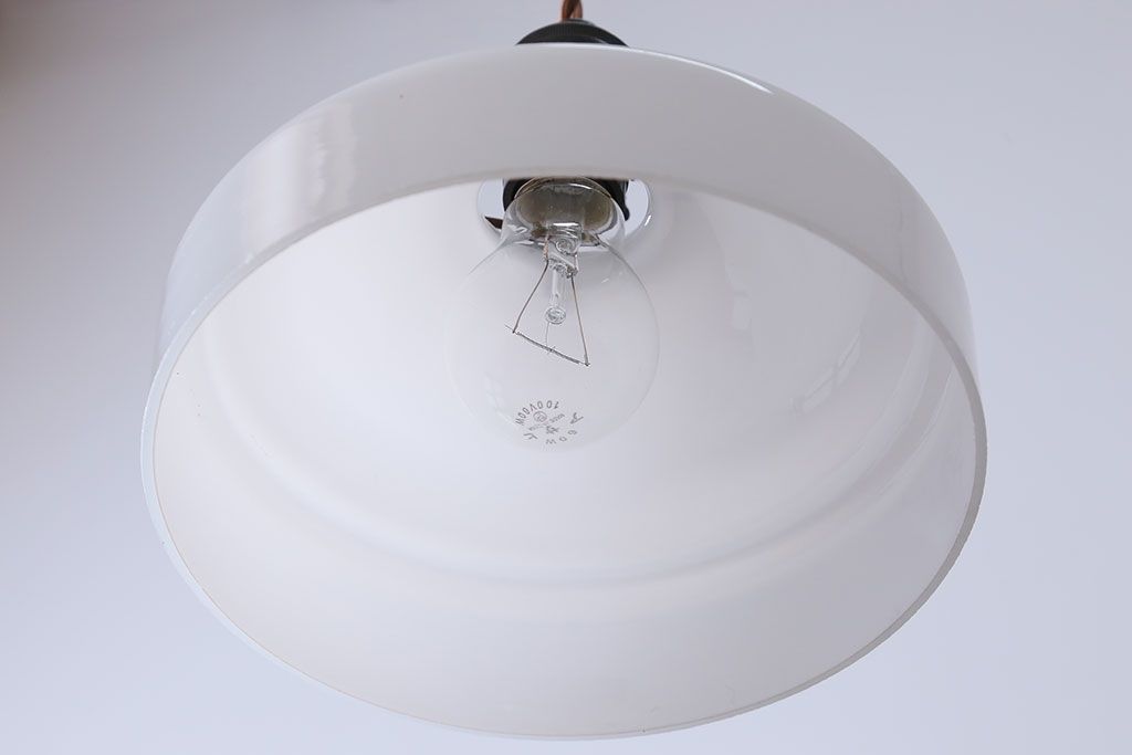 昭和レトロ　シンプルでお洒落な電笠