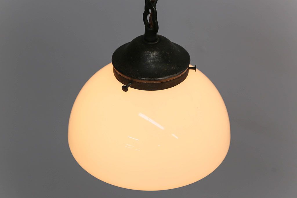 アンティーク　シャビーでレトロな天井照明