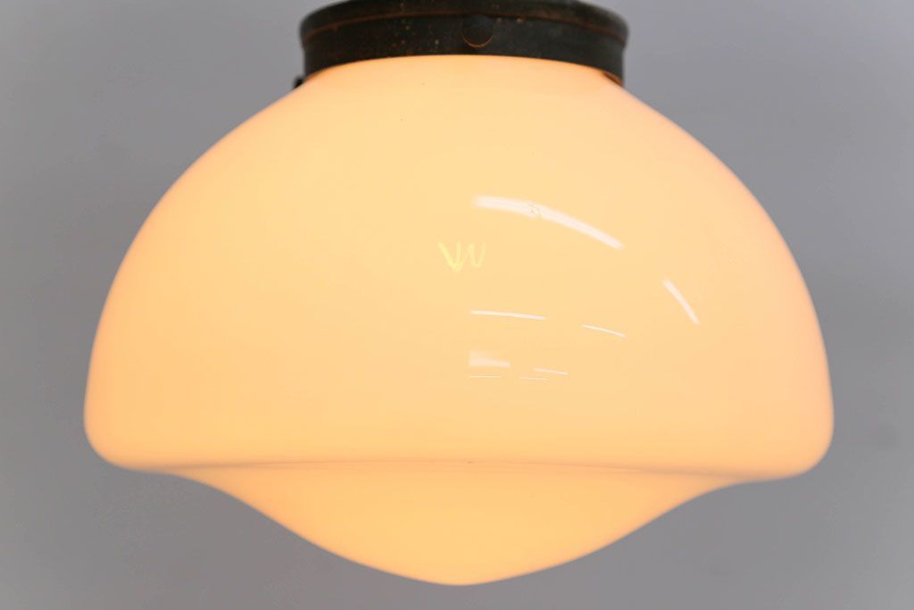 アンティーク　シャビーでレトロな天井照明