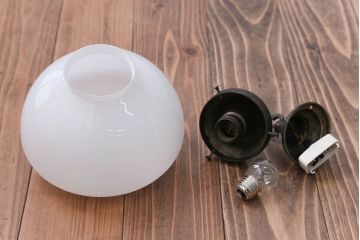 アンティーク　シャビーでレトロな天井照明