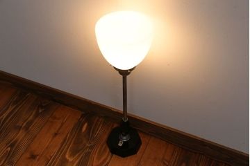 アンティーク　おしゃれで小さなフロアスタンド照明(ぼんぼり)