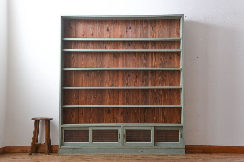 アンティーク家具　アンティークペイント　薄型で大きな飾り棚