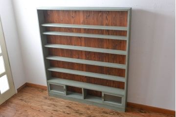 アンティーク家具　アンティークペイント　薄型で大きな飾り棚