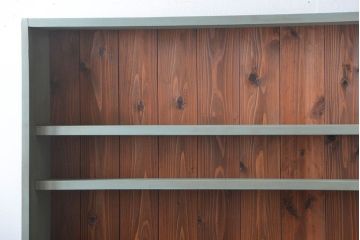 アンティーク家具　アンティークペイント　薄型で大きな飾り棚