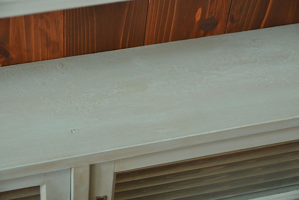 アンティーク家具　アンティークペイント　薄型で大きな飾り棚