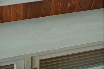 アンティーク家具　アンティークペイント　薄型で大きな飾り棚