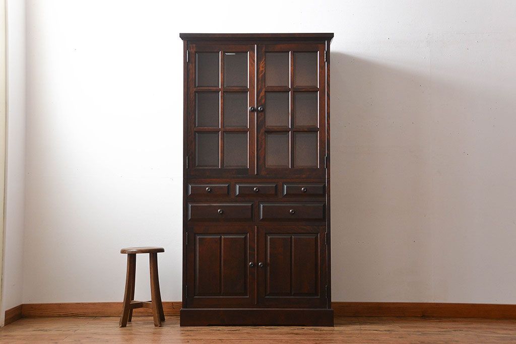 中古　北海道民芸家具　お洒落なカップボード