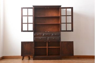 中古　北海道民芸家具　お洒落なカップボード