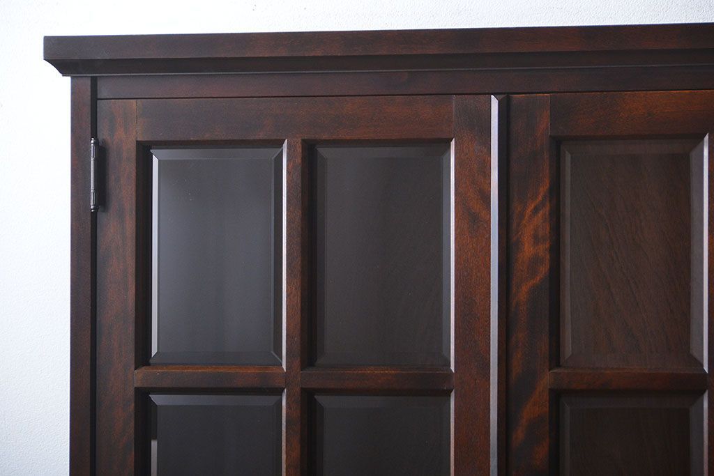 中古　北海道民芸家具　お洒落なカップボード