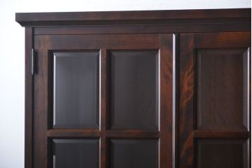 中古　北海道民芸家具　お洒落なカップボード