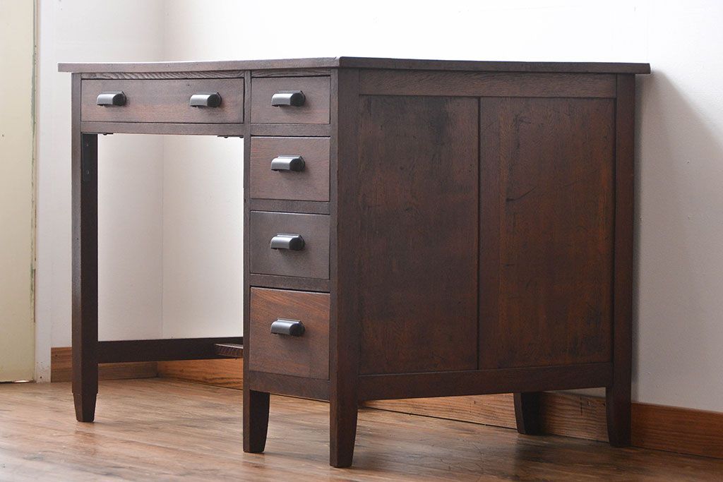 アンティーク家具　アンティーク　シンプルでシックな片袖机