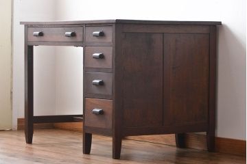 アンティーク家具　アンティーク　シンプルでシックな片袖机