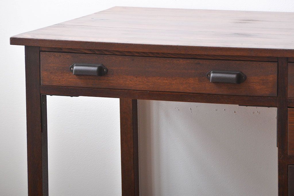 アンティーク家具　アンティーク　シンプルでシックな片袖机