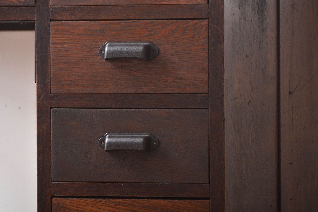 アンティーク家具　アンティーク　シンプルでシックな片袖机