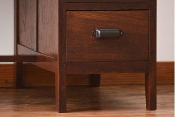 アンティーク家具　アンティーク　シンプルでシックな片袖机