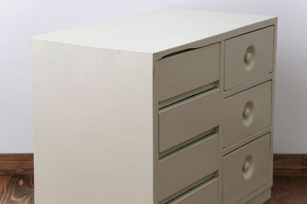 アンティーク家具　小物収納にぴったり!ペイントローチェスト(1)