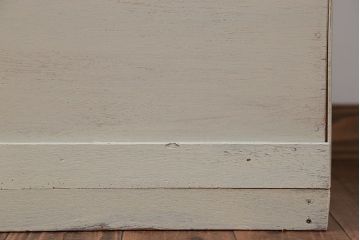 アンティーク家具　小物収納にぴったり!ペイントローチェスト(1)