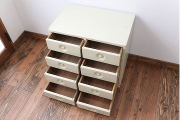 アンティーク家具　小物収納にぴったり!ペイントローチェスト(2)