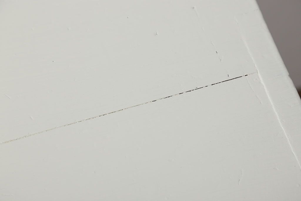 アンティーク家具　小物収納にぴったり!ペイントローチェスト(2)