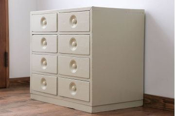 アンティーク家具　小物収納にぴったり!ペイントローチェスト(2)