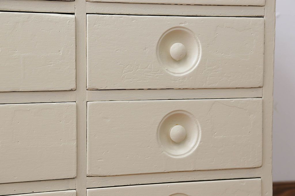 アンティーク家具　小物収納にぴったり!ペイントローチェスト(2)