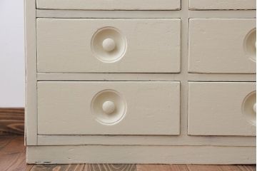 アンティーク家具　小物収納にぴったり!ペイントローチェスト(2)