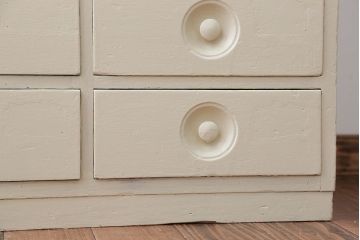 アンティーク家具　小物収納にぴったり!ペイントローチェスト(2)