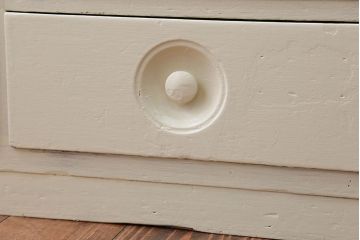 アンティーク家具　小物収納にぴったり!ペイントローチェスト(2)