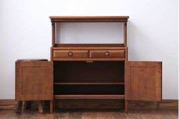 中古　カリモク　お洒落なサイドボード