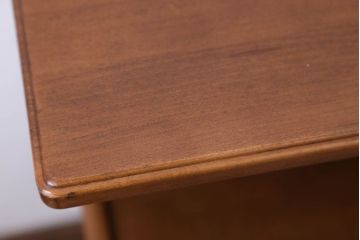 中古　カリモク　お洒落なサイドボード