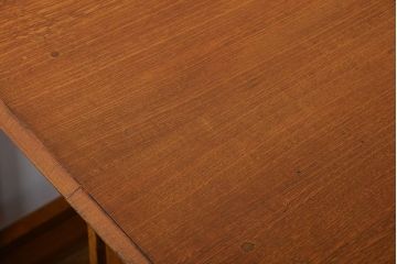 アンティーク家具　大正ロマン　透かし彫りがおしゃれな大きな平机