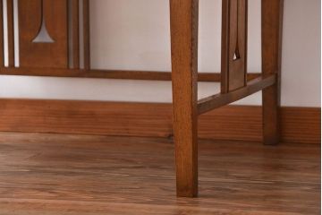 アンティーク家具　大正ロマン　透かし彫りがおしゃれな大きな平机