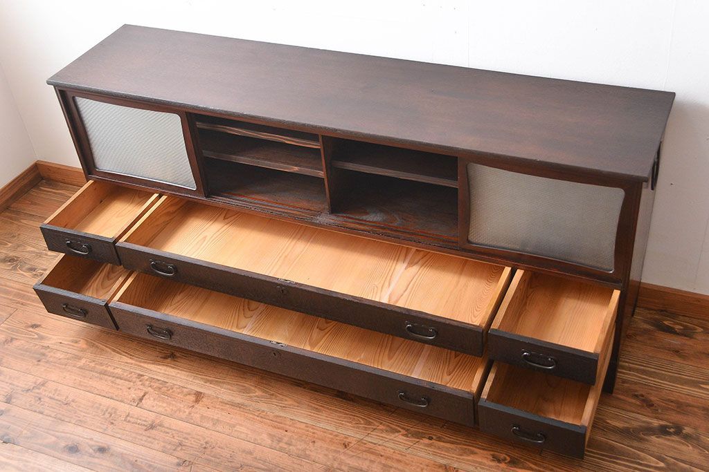 アンティーク家具　アンティーク　お洒落な脚付きローボード