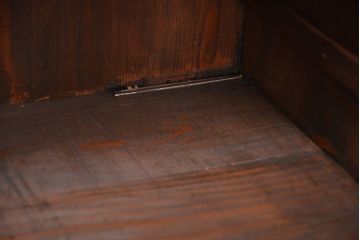 アンティーク家具　アンティーク　お洒落な脚付きローボード