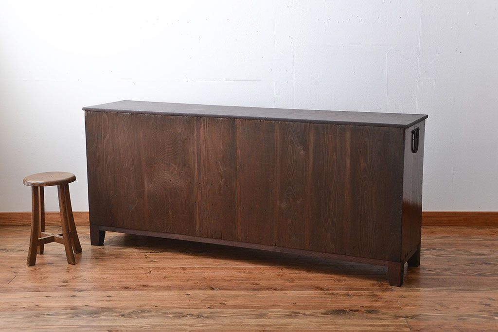 アンティーク家具　アンティーク　お洒落な脚付きローボード