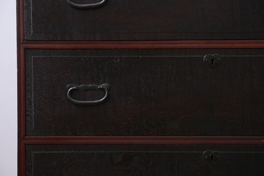 アンティーク家具　アンティーク　玉杢の美しいチェスト