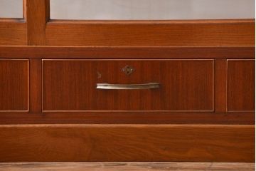 アンティーク家具　アンティーク　大きなガラス引き戸収納棚