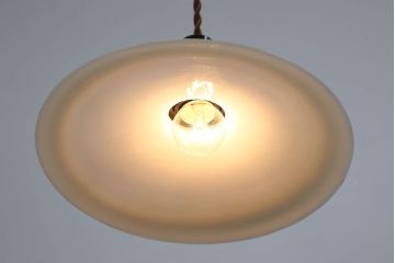 昭和レトロ　シンプルなガラス平笠照明2個セット(1)