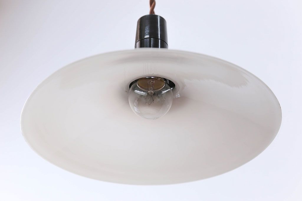 昭和レトロ　シンプルなガラス平笠照明2個セット(1)