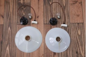 昭和レトロ　シンプルなガラス平笠照明2個セット(2)