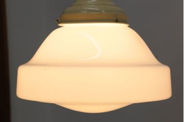 アンティーク　レトロで大きなガラス天井照明