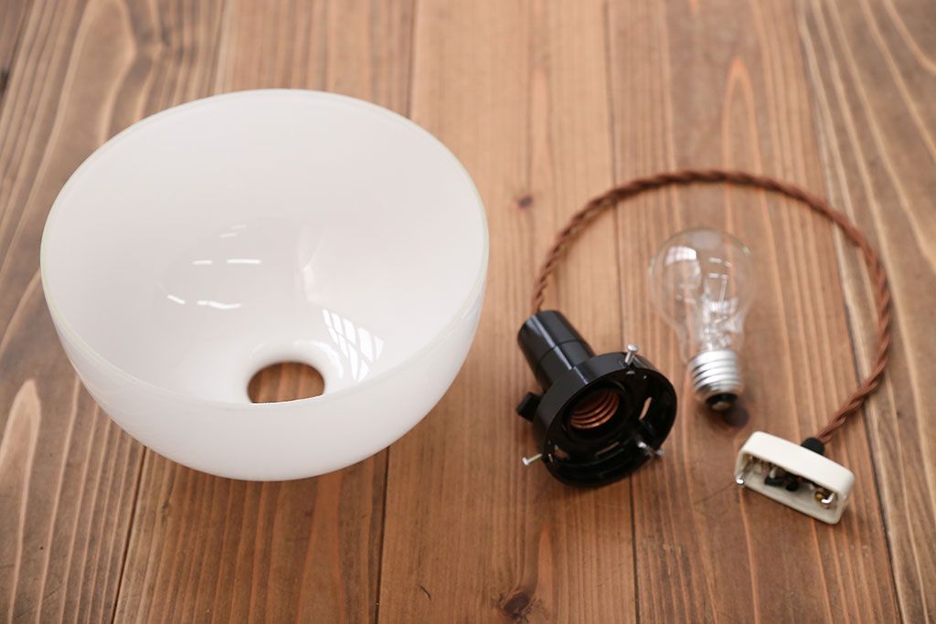 昭和レトロ　シンプルでレトロな電笠